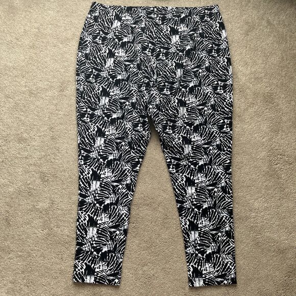 Roaman’s Pants Womens 3X 30/32 Pull On Stretch Black Tropical Straight Leg - Picture 6 of 6